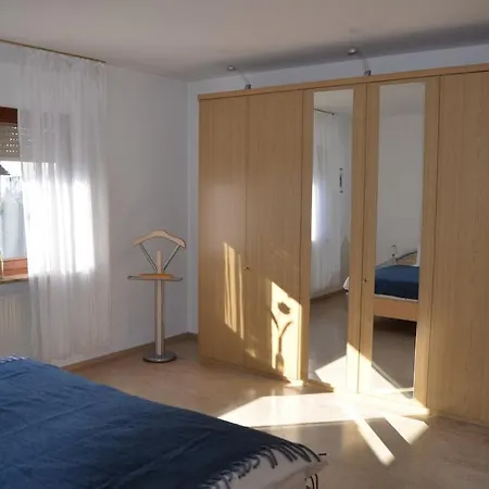 Apartmán Zentrales Und Ruhiges Reiheneckhaus, 4,5 *