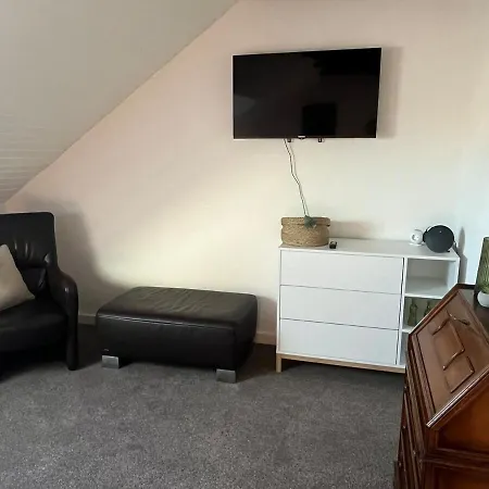 Zentrales Und Ruhiges Reiheneckhaus, 4,5 Apartment Kongen