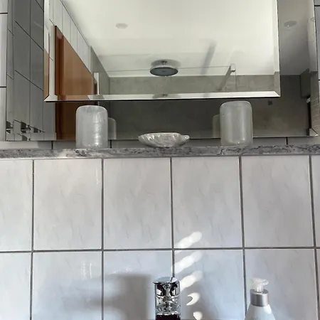 Zentrales Und Ruhiges Reiheneckhaus, 4,5