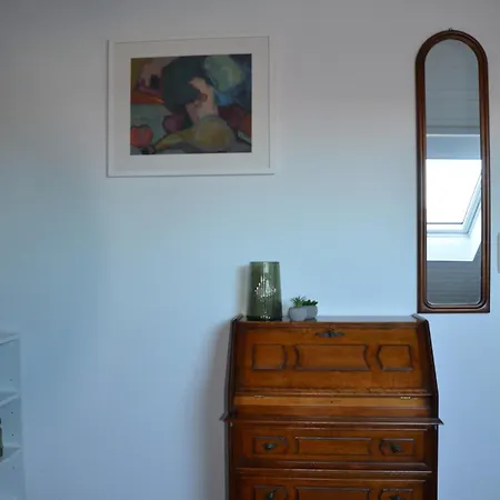 Apartment Zentrales Und Ruhiges Reiheneckhaus, 4,5 Kongen