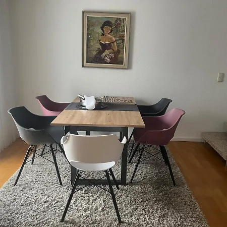 Zentrales Und Ruhiges Reiheneckhaus, 4,5 Apartmán