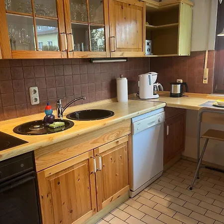 Apartment Zentrales Und Ruhiges Reiheneckhaus, 4,5 Kongen